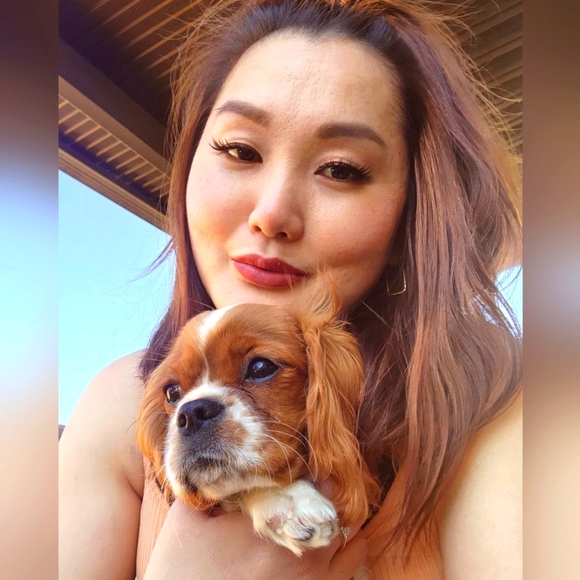 Meet your Posher, Christina - Picture 1 of 4